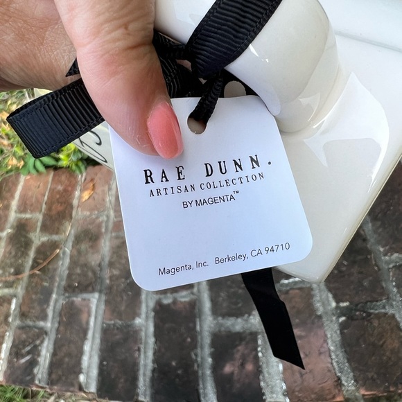 Rae Dunn NWT white "ELF" artisan collection mug Size 20 Ounce - Picture 6 of 6